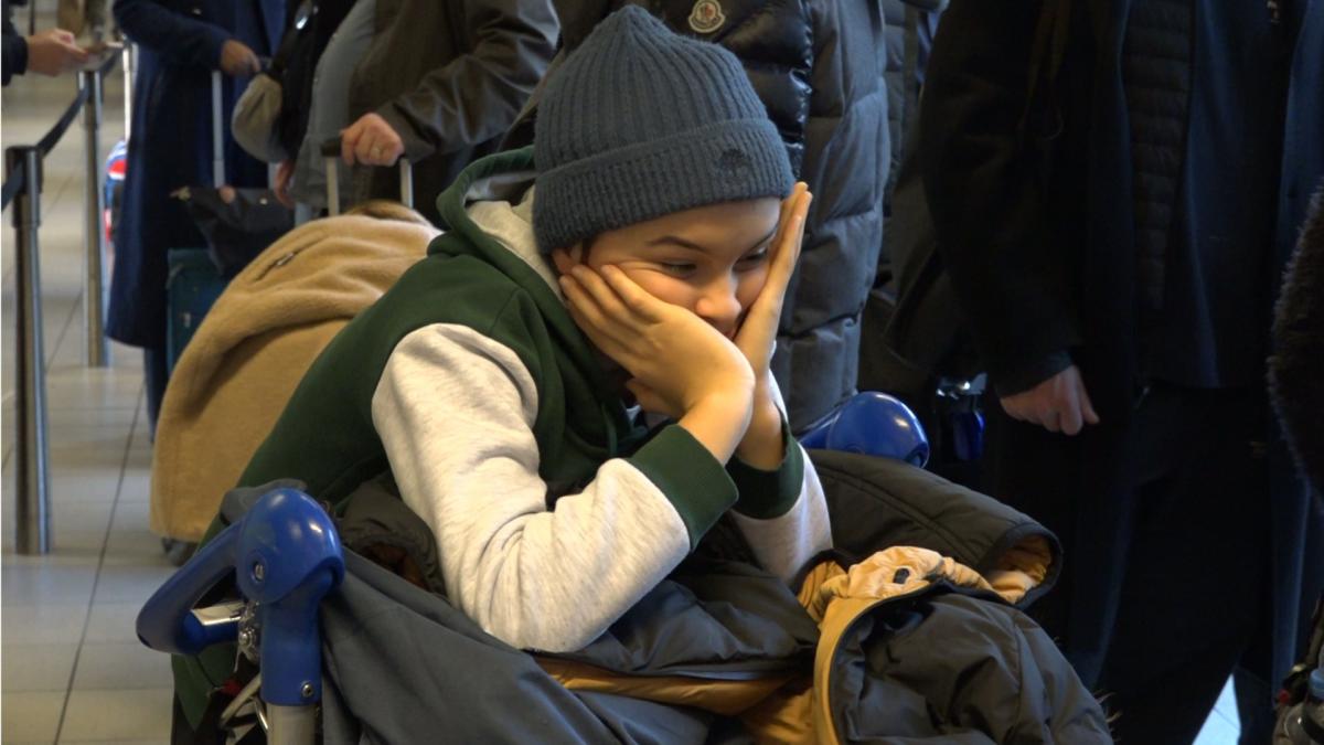 ? Liveblog winterweer: bedden voor gestrande reizigers op Schiphol, code oranje van kracht