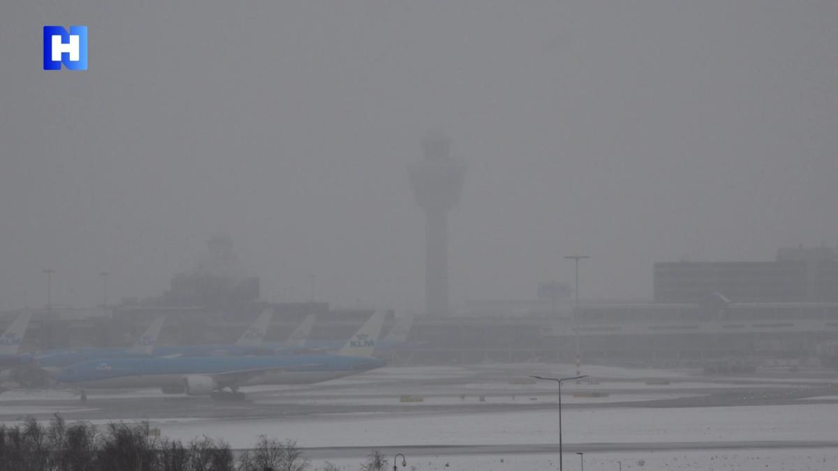 Van school skippen tot dagenlang vastzitten: Schiphol op dag zes van de sneeuwchaos