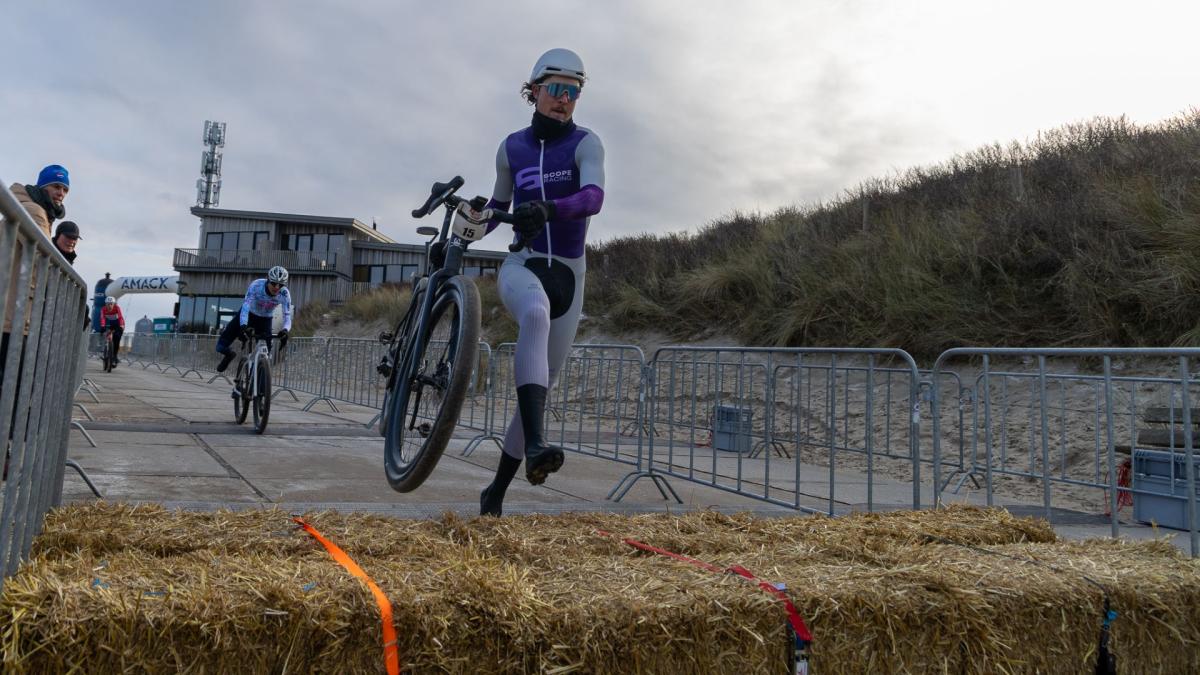 Kijk hier terug: samenvatting 25e editie Egmond-Pier-Egmond strandrace