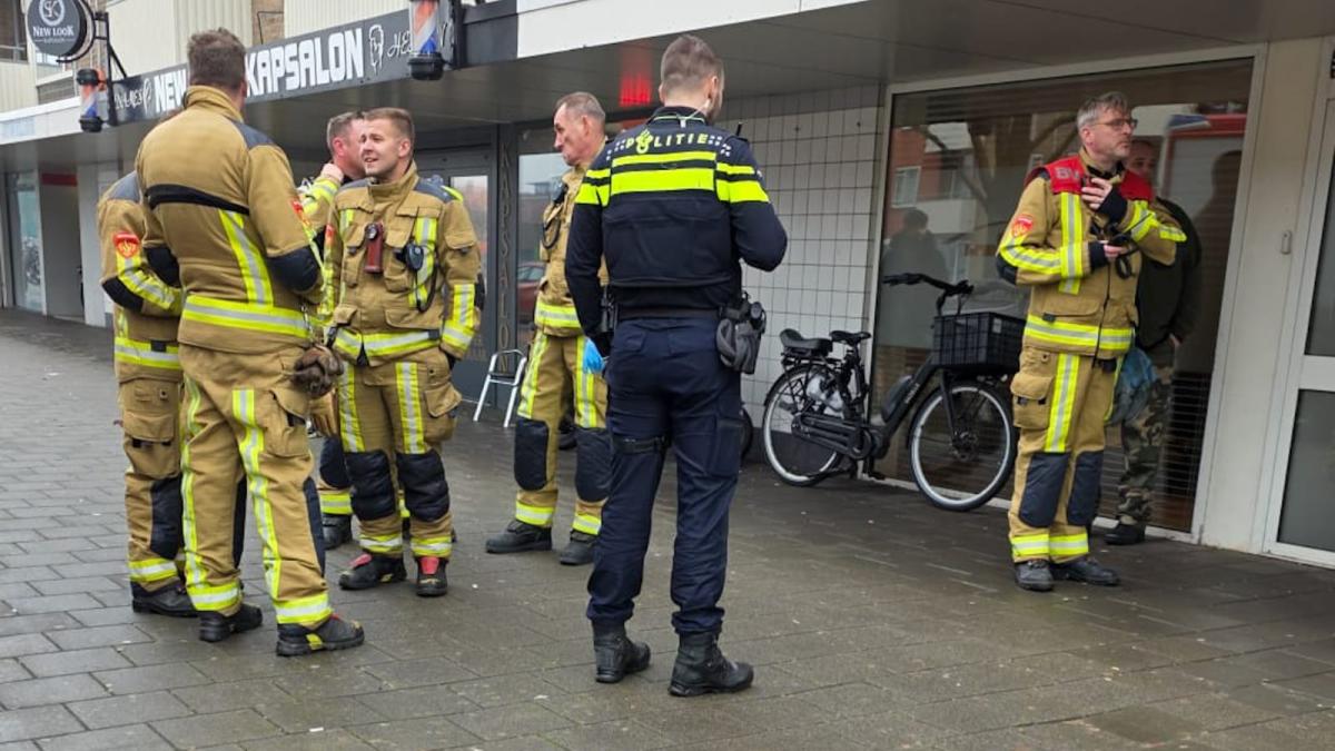 Vrouw loopt brandwonden op door explosie in IJmuiden, veel schade aan woning