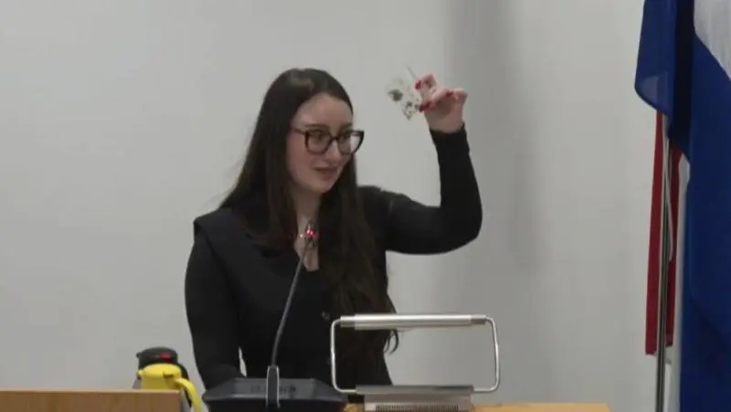 569981.d061146.webp?width=800&ratio=16:9&quality=70