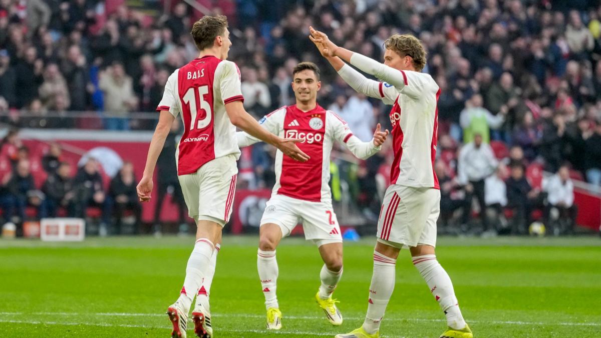 ?? Ajax verdubbelt de marge tegen FC Volendam ? Baas knikt twee keer raak
