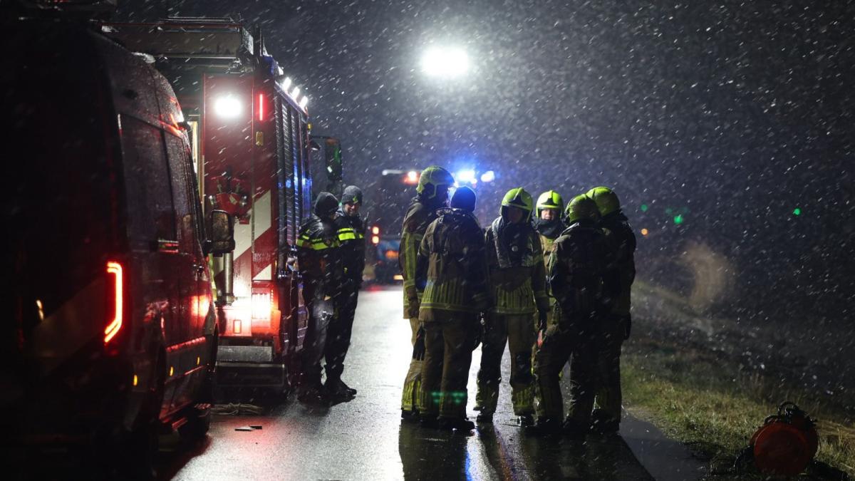 Gewonde bij steekpartij Purmerend • Bestuurder van te water geraakte auto in Heerhugowaard overleden