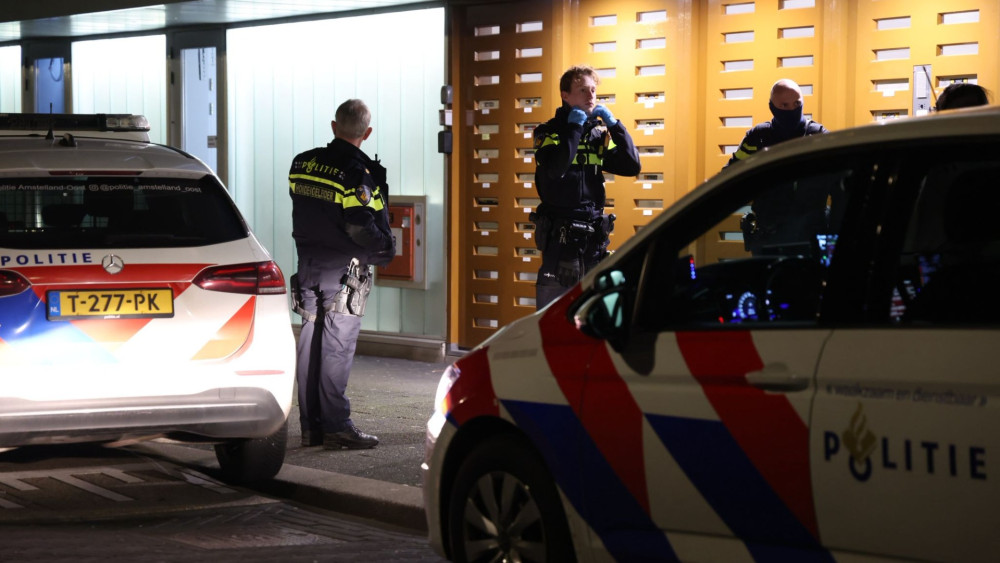 Meerdere autos betrokken bij botsing N242 bij Alkmaar • Man neergestoken in Amsterdam-Zuidoost.