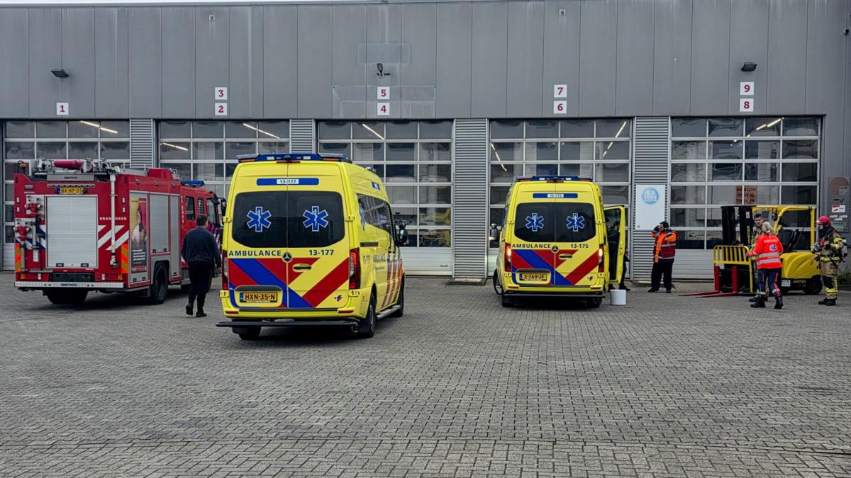 5 mensen onwel bij bedrijf in Uithoorn, oorzaak onduidelijk