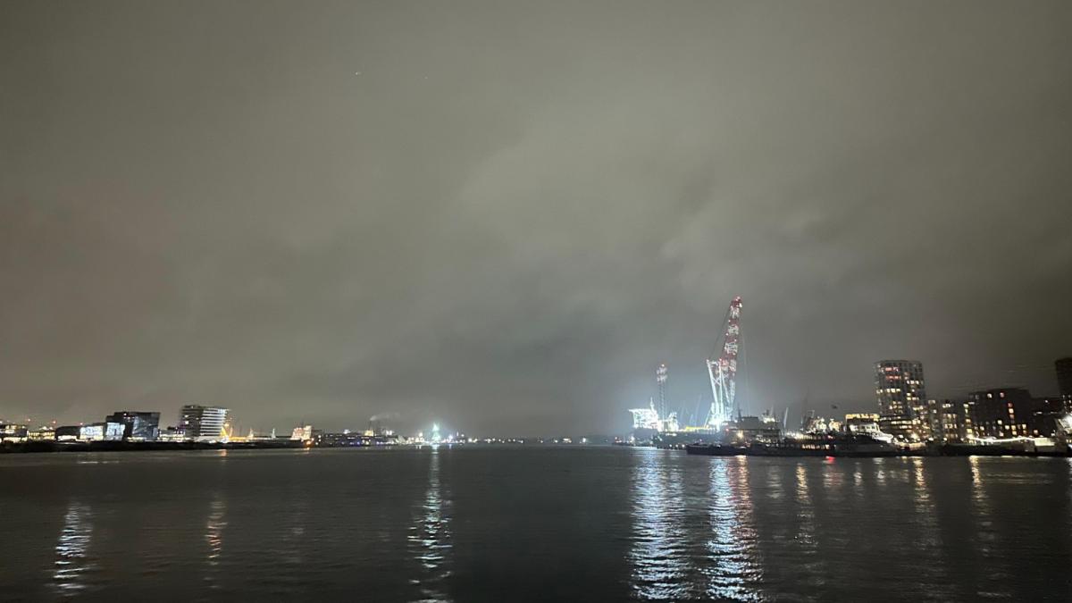 Wat torent er sinds kort uit boven de skyline van Amsterdam-Noord?