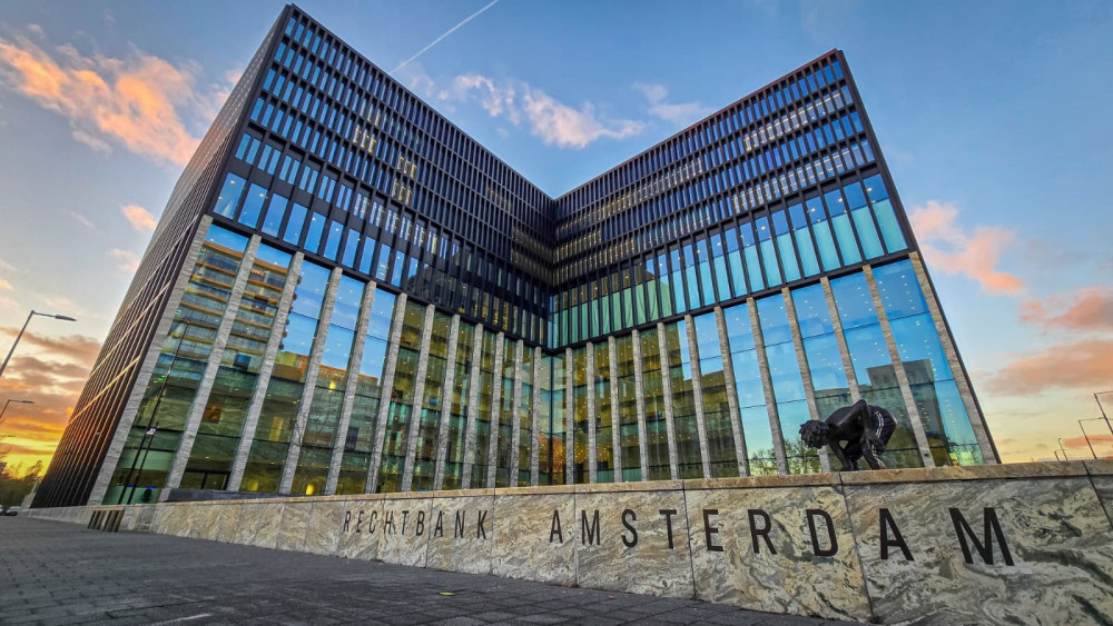 Three years in prison for rape in bushes near Tolhuistuin