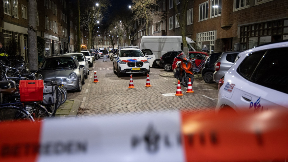House shot at on Van Speijkstraat in West