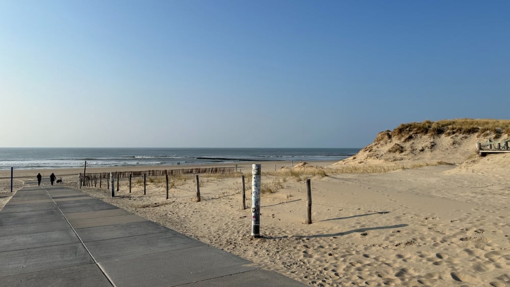 Strandwachten bewaken deze zomer alleen delen van Texels strand, niet hele kust