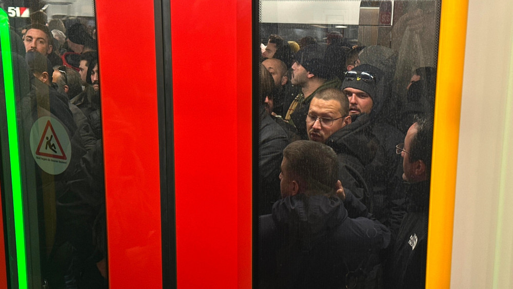 Situation at metro stations during Ajax-Benfica uncontrollable and unsafe according to GVB staff