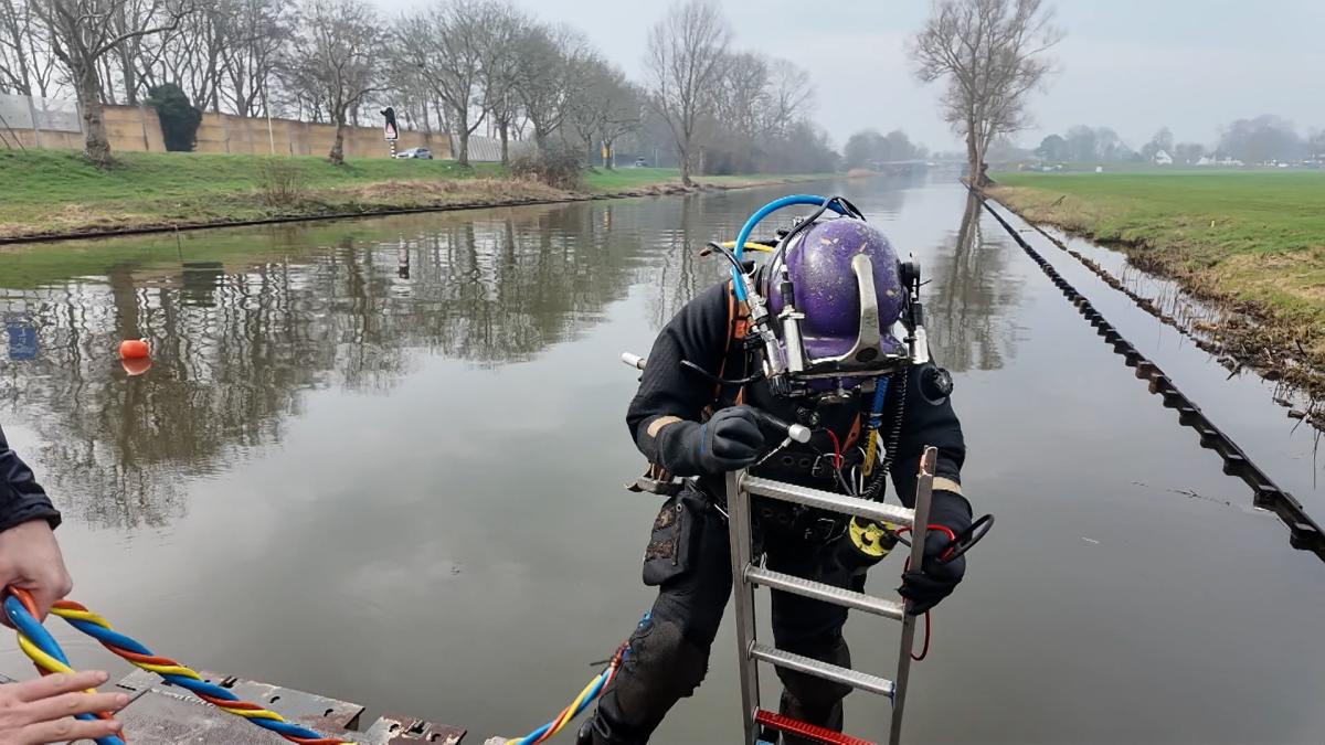 Na raketwerper en granaten levert zoektocht in Hilversums water nog een explosief op