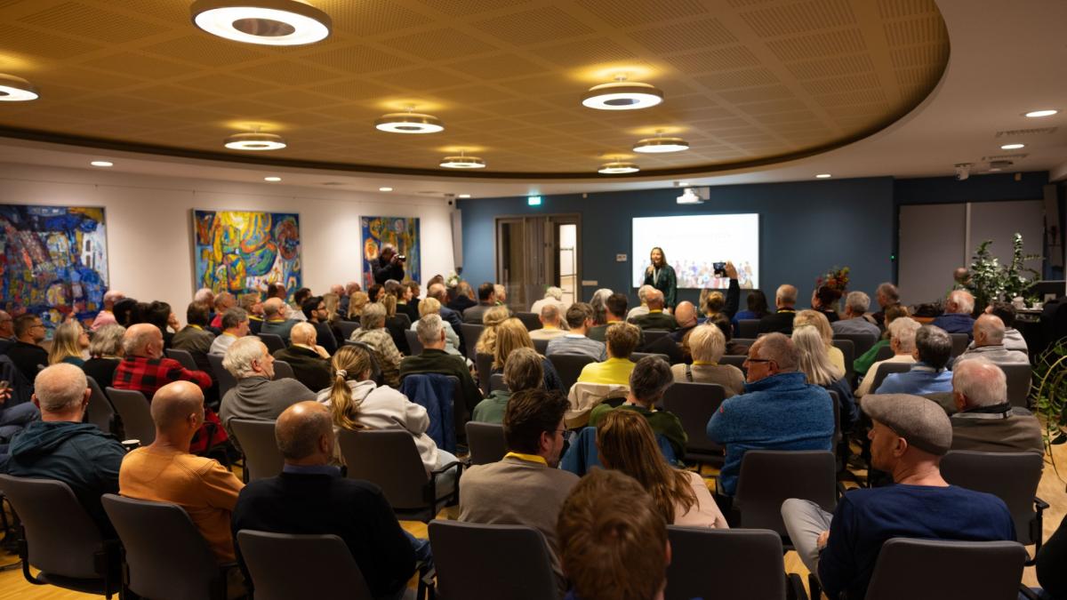 Oostzaners willen fuseren met Purmerend in gemeentelijke stoelendans