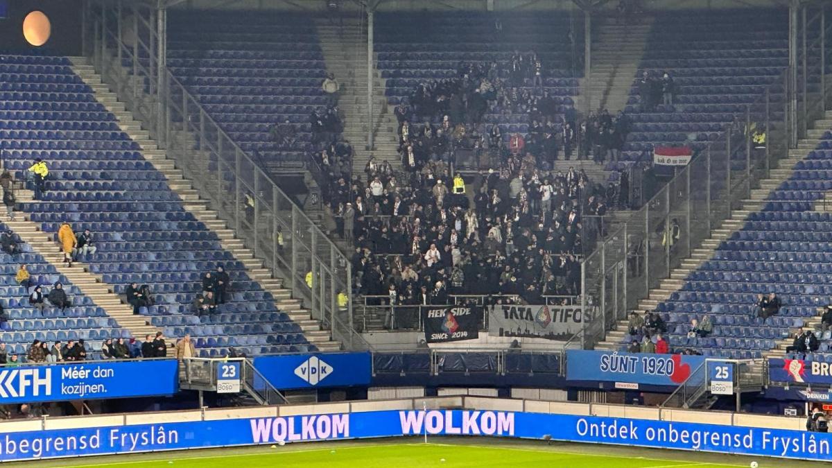 ?? Telstar gesteund door 500 fans in Friesland • Slechte eerste helft nekt FC Volendam