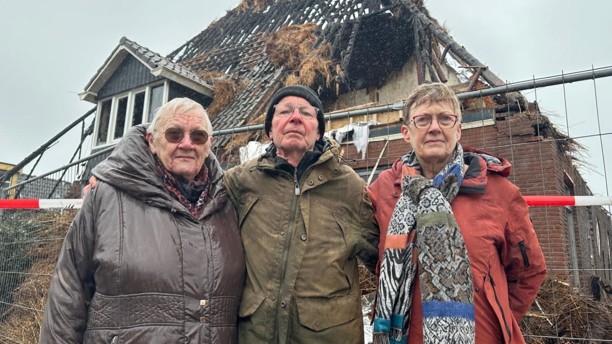 Tranen om afgebrande stolpboerderij van 'boer Smit': 