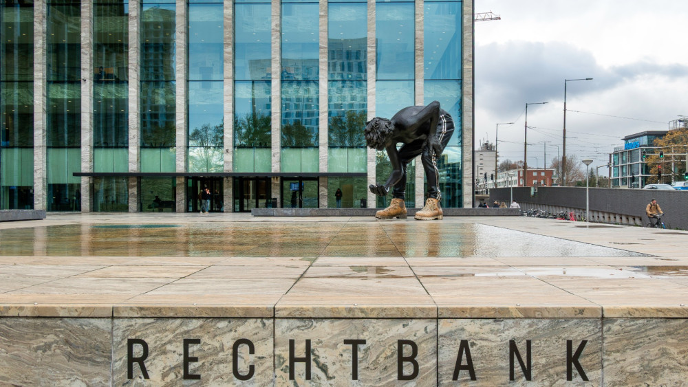 Man sentenced to 8 months for stealing designer bags from home in Nieuw-West