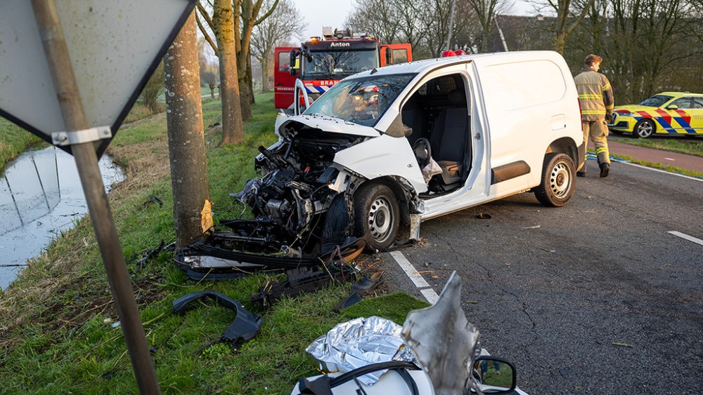 Driver freed after almost two hours following single-vehicle crash in Southeast