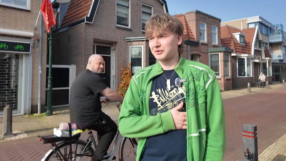 Popmuzikant Philip maakt op zijn zolderkamer zijn eigen rocksprookje