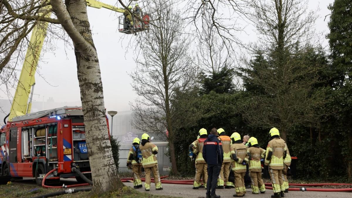 Grote brand in restaurant Anna Paulowna