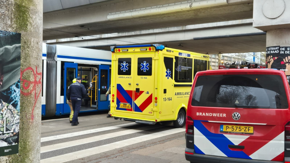 Pedestrian hit by tram at Heemstedestraat stop