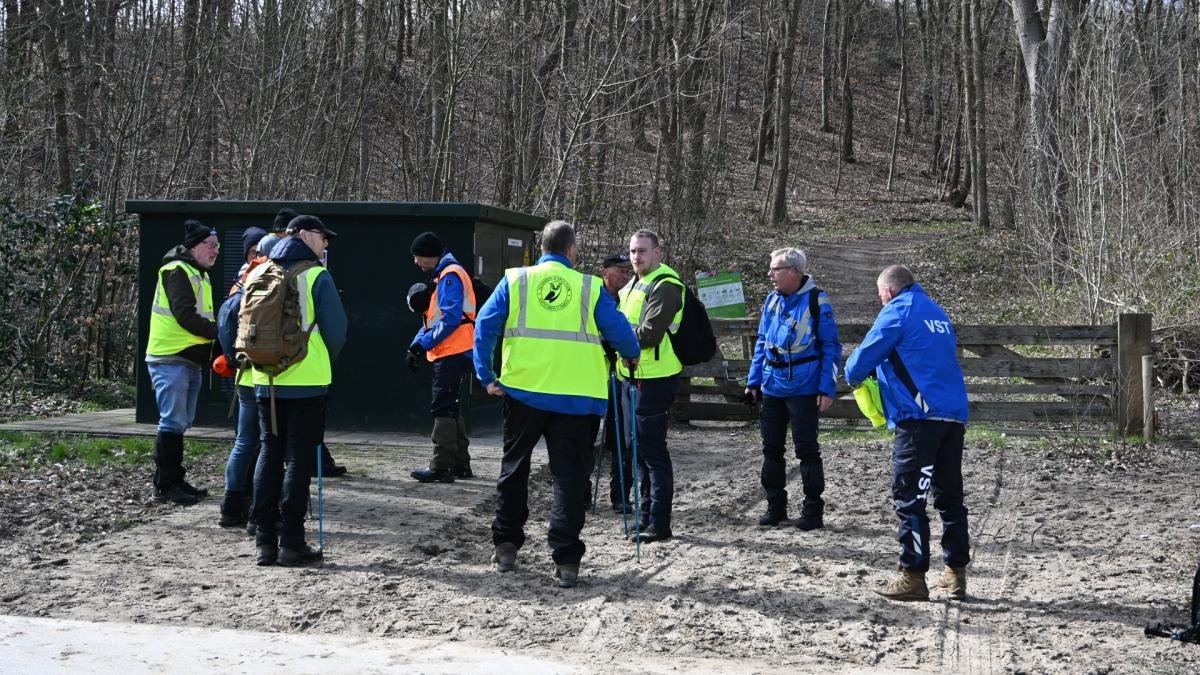 Veteranen Search Team zoekt in Bergen naar vermiste Marcel