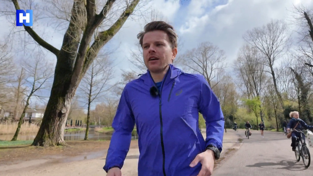 David rent in 60 dagen van Amsterdam naar Rome: "Iets terugdoen na zware tijd broertje"