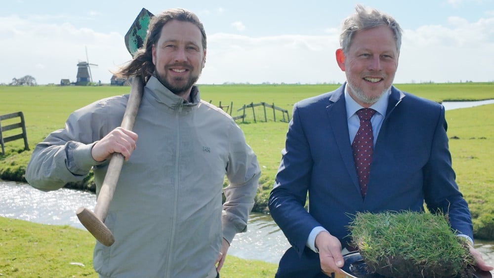 Dijkgraaf in Etersheim: blij dat we weer laagste punt van Nederland hebben