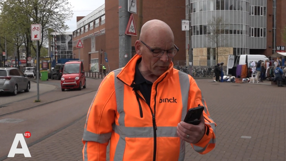 Traffic controllers and multiple road closures due to expected Easter crowds