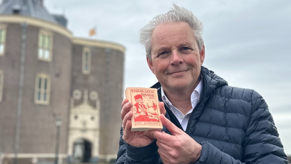 Enkhuizer Almanak overleeft: uitgevers 'garanderen' toekomst voor nog 400 jaar
