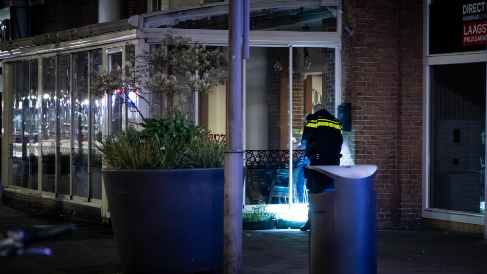 Explosion at restaurant in Geuzenveld