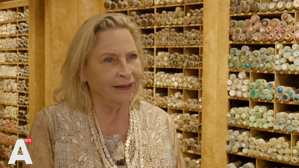 Button shop celebrates 40 years; owner Thea (74) cannot find a successor