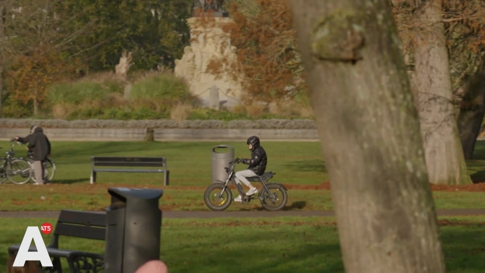 Skinnybikes met dunne banden om fatbikeregels in Vondelpark te omzeilen: 