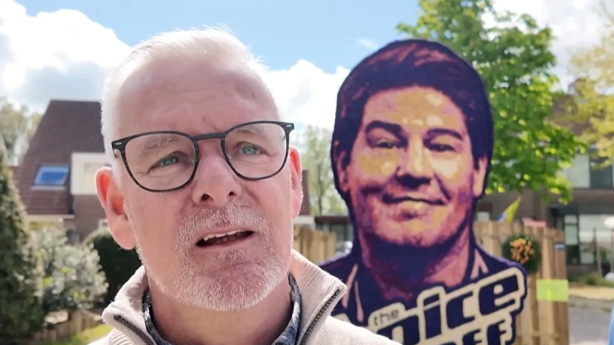 Martijn Krabbé geëerd in Limmen: bloemenmozaïek wint 1e prijs