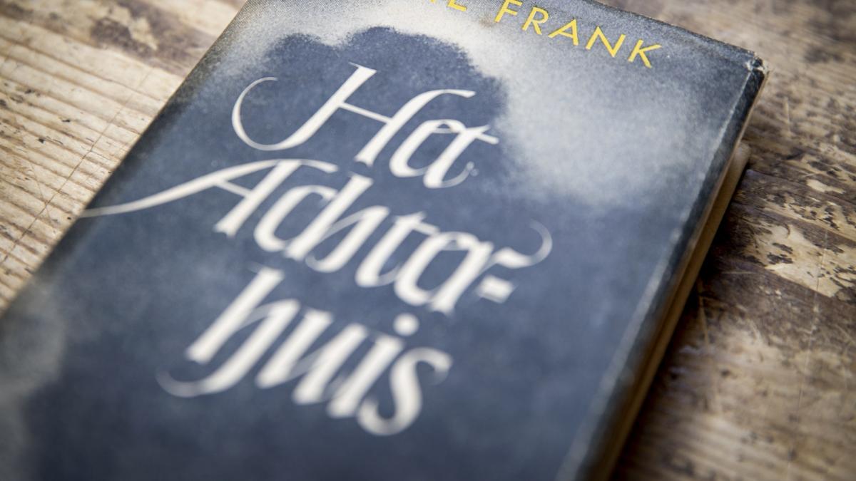 Zeldzame eerste druk dagboek Anne Frank duikt op in Gooise kringloop