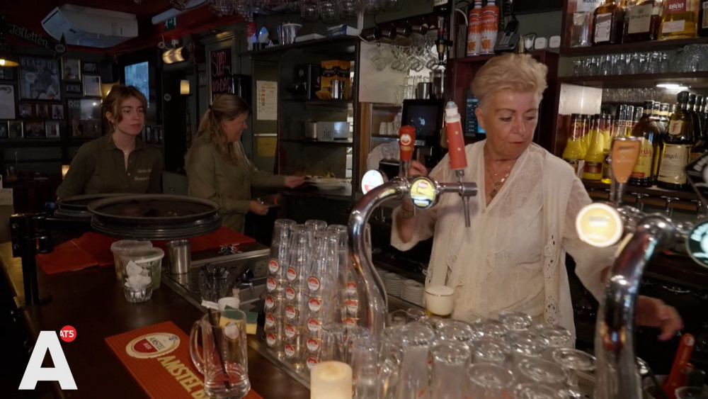 Not everyone in the Jordaan is looking forward to King's Day: My cafe is closing, my heart is breaking