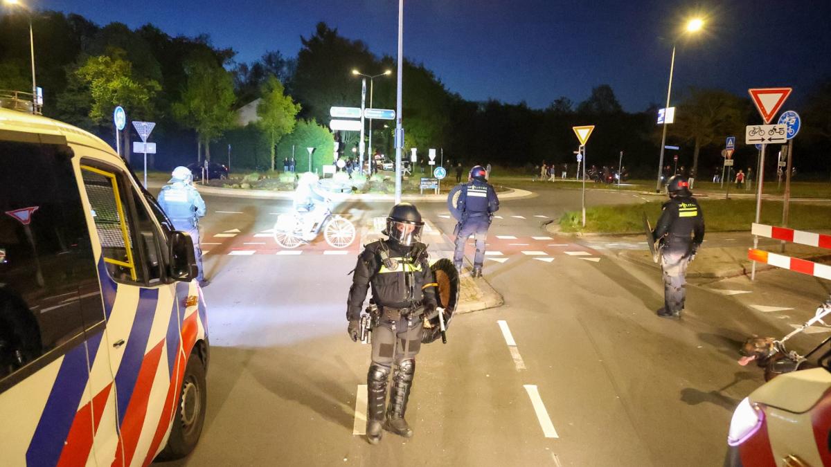 Voorwaardelijke celstraf en taakstraf voor relschopper protest Loosdrecht