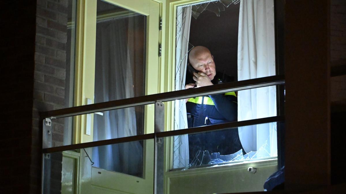 Flinke schade na explosie bij balkon flatwoning