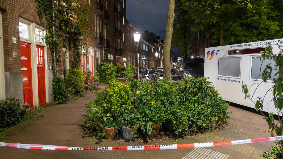 Verdachte van moord op echtgenote in Amsterdam-Oost belde zelf de politie