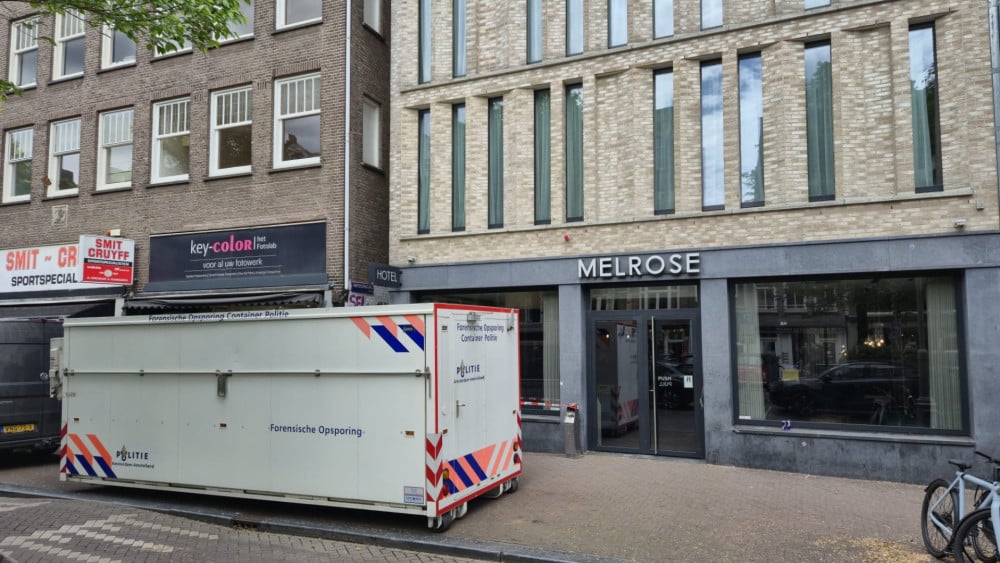 Dead man found in Lijnbaansstraat home, suspected foul play