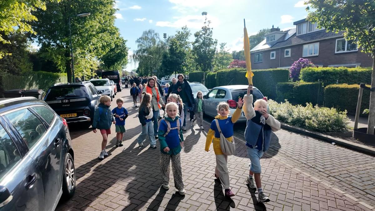 Eerste dag avondvierdaagse Loosdrecht rustig verlopen ondanks zorgen over onrust