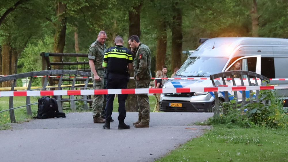 Heavy illegal fireworks found in Hoofddorp forest, bomb squad deployed