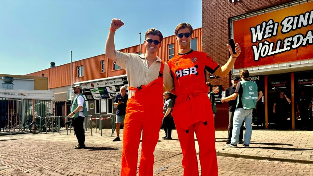 ? Dramatisch begin FC Volendam aan finale • Willem II repareert schade