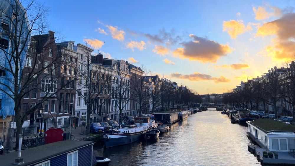 Keizersgracht has the most million-euro homes: 440 in one street