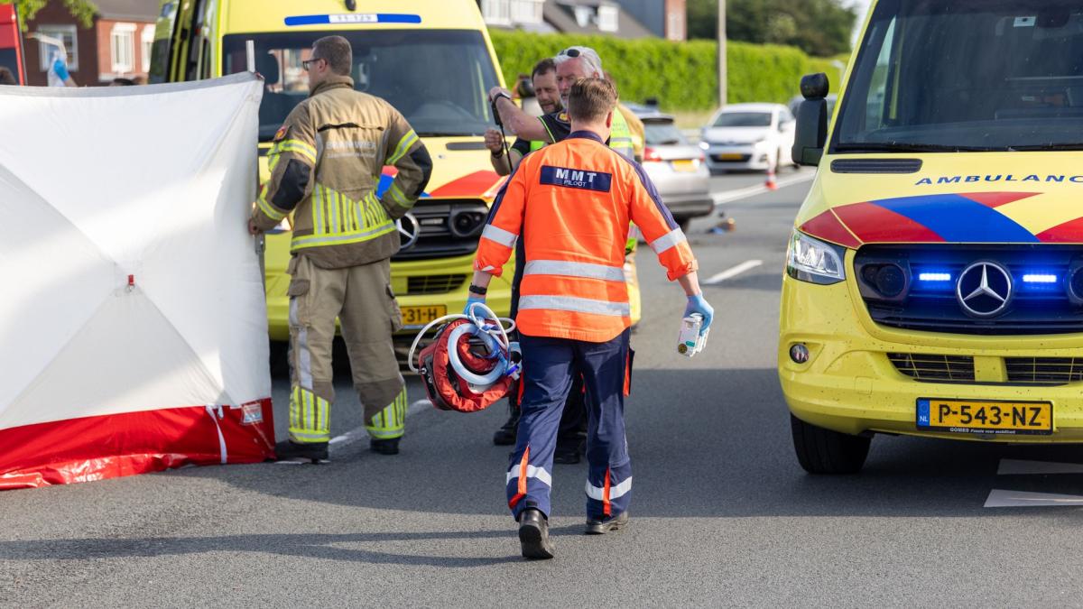 Motorrijdster (41) overleden na zware botsing in Wormerveer