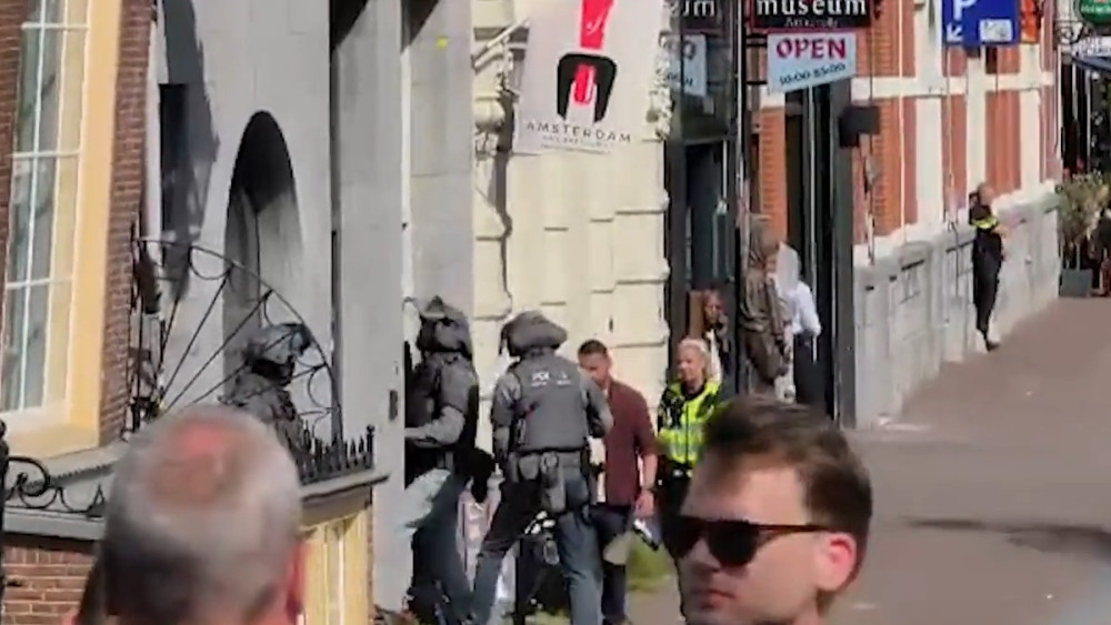 DSI operation on Singel follows report of threat with a firearm