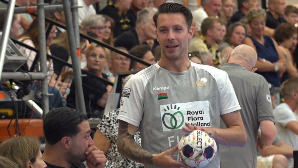 Aalsmeer reaps the rewards of handball player Donny Vink's return: He's enjoying it again