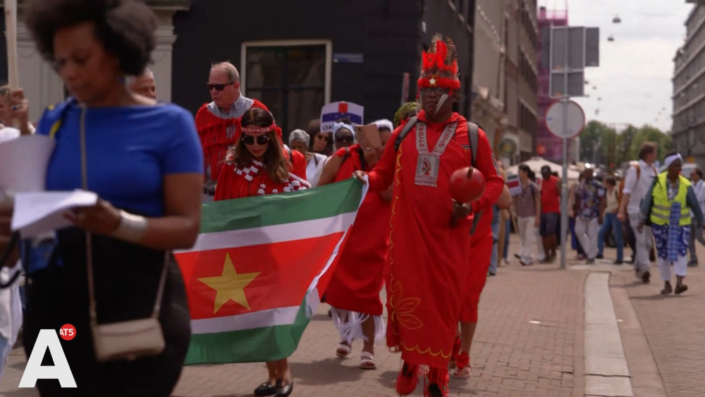 Keti Koti month begins with memorial march: "Have more love and understanding for each other"