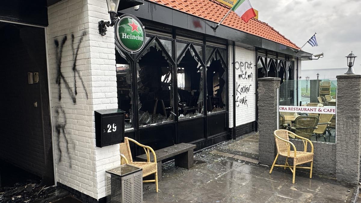 Ongeloof na 'puur racisme' bij brand in Wijdenes: 