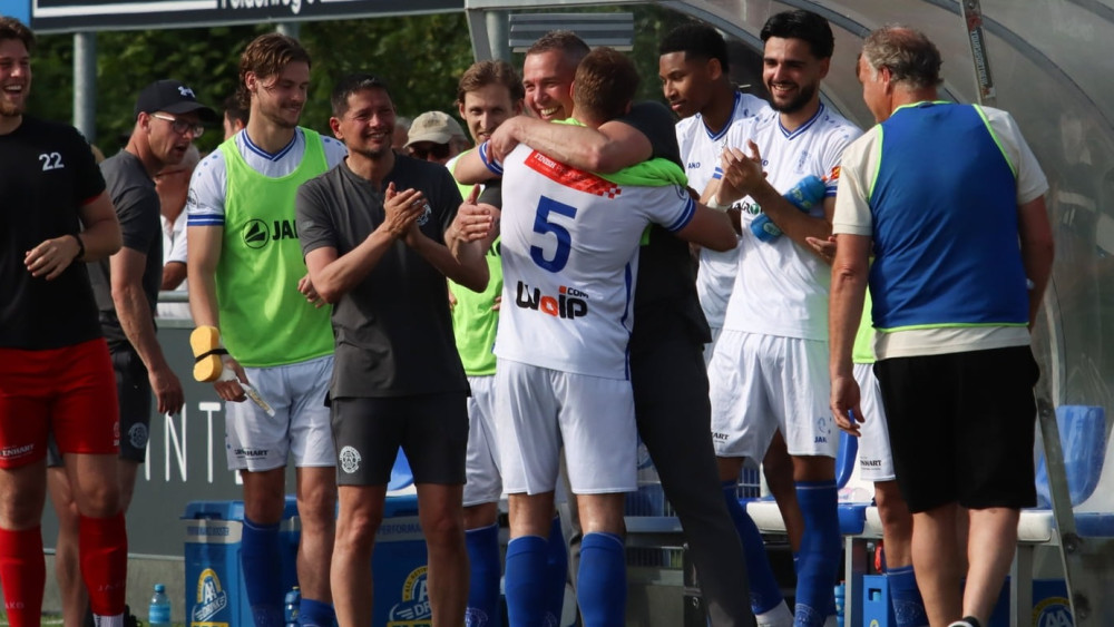 Kampioenenmaker Smit blijft Purmersteijn trouw ondanks Volendamse lokroep