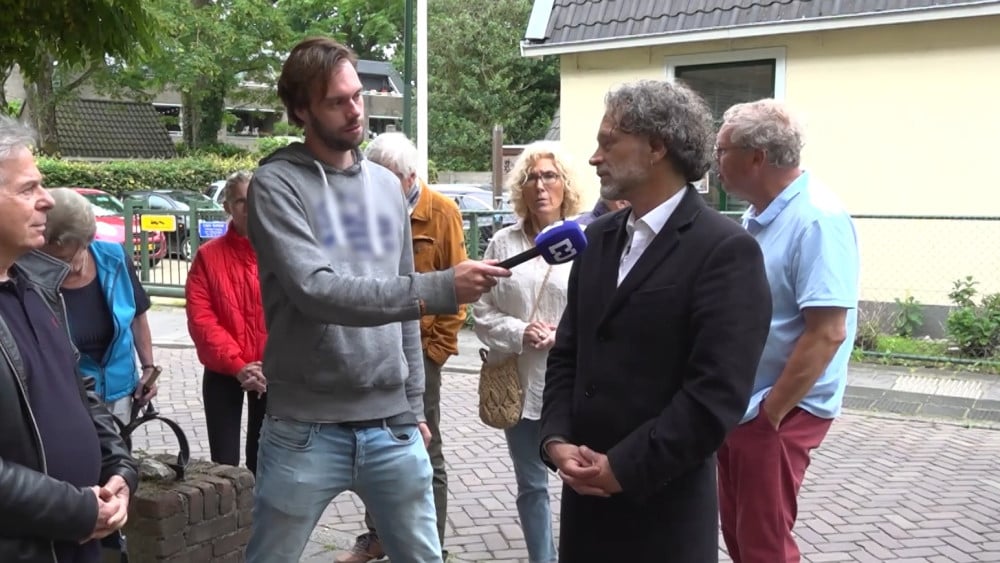 Omwonenden en wethouder treffen elkaar bij locatie waar 70 asielzoekers 10 jaar lang worden opgevangen