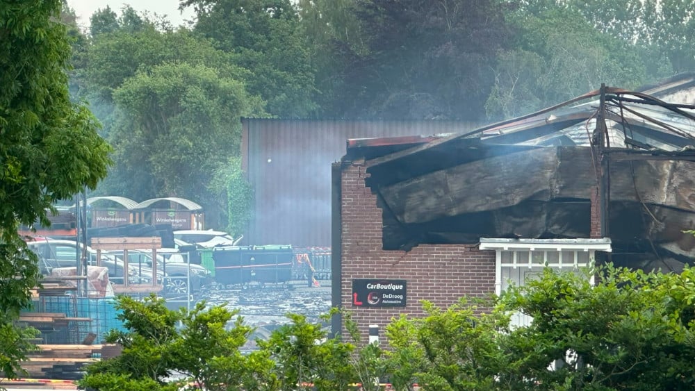 Opnieuw rookontwikkeling op terrein brand Zwaanshoek: "Penet